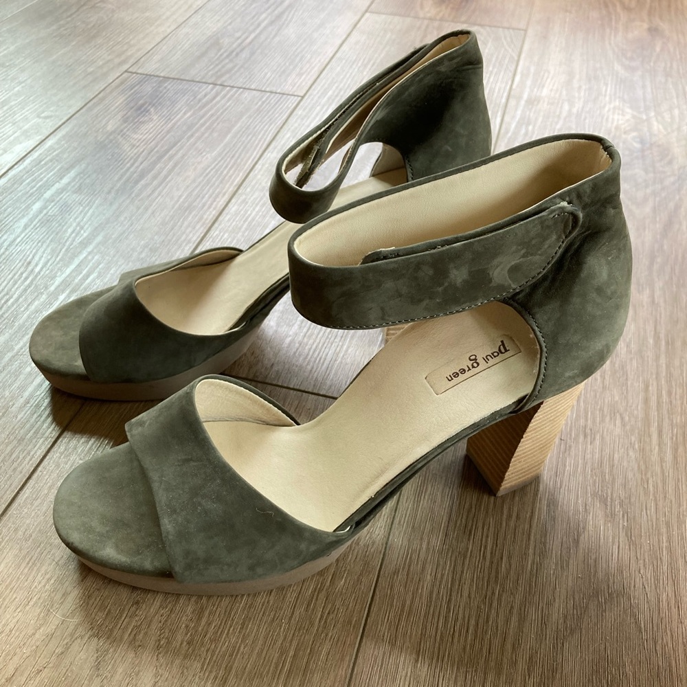 Paul Green Charlene Ankle Strap Sandals platform Size 9.5 Green Suede Like New.
